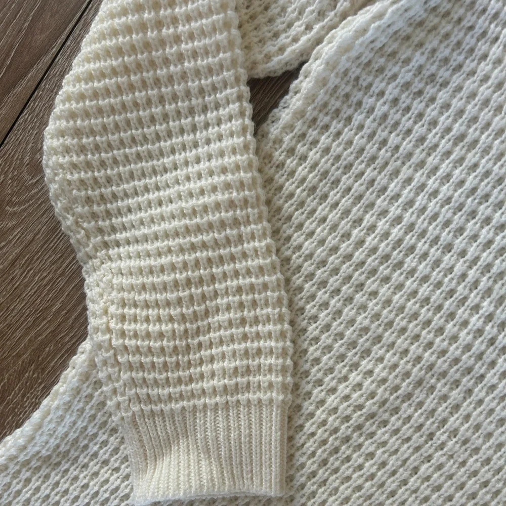 NWT Forever 21 Cream Sweater